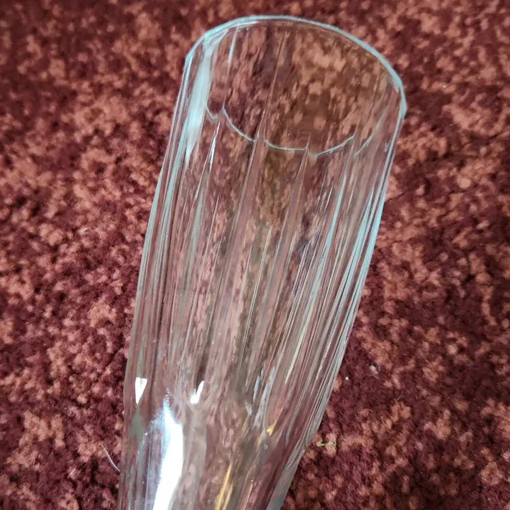 Champagne 🍾 pleaded fluted